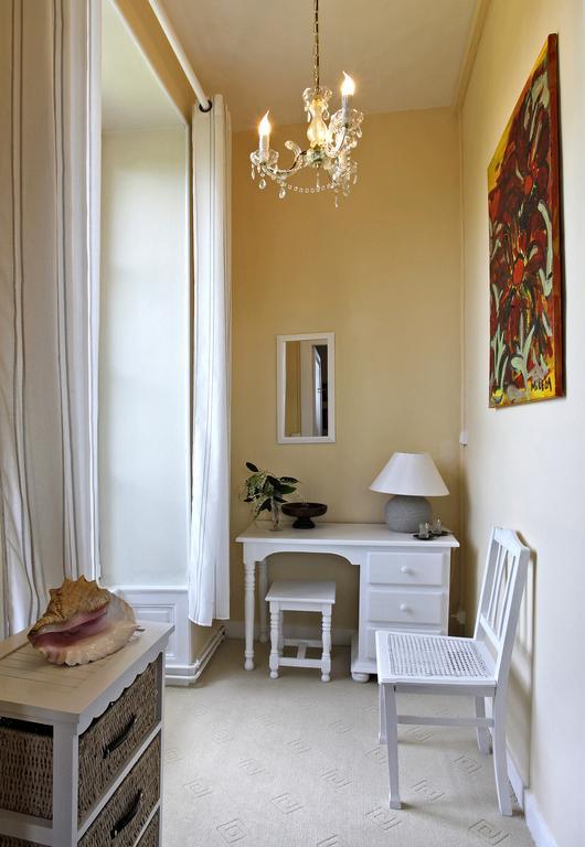 Le Presbytere Bed & Breakfast Saint-Bomer-les-Forges ภายนอก รูปภาพ